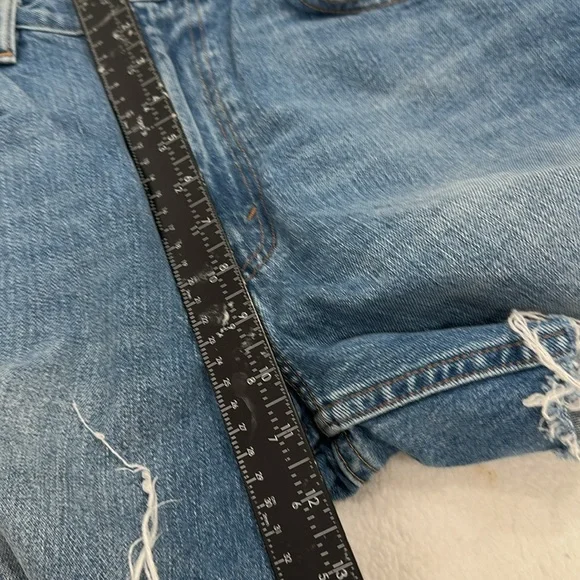 Levis Cut Off Shorts 31 Blue 517 shorts Light Wash Raw Hem - Picture 9 of 9